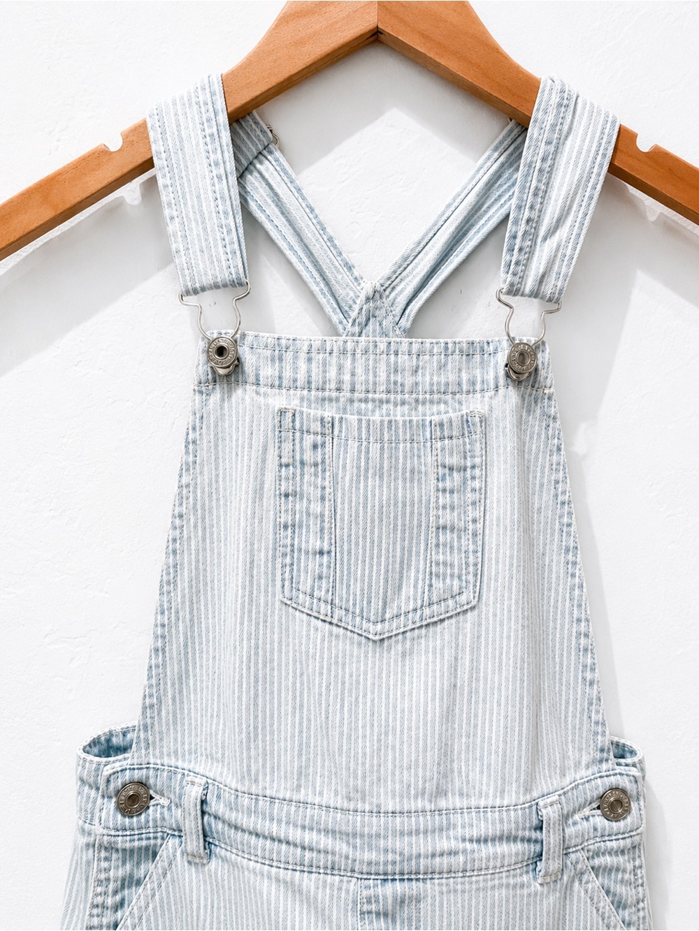 Forever 21 Kids Light Blue Pinstripe Denim Overall Dress 9/10 - Picture 3 of 4